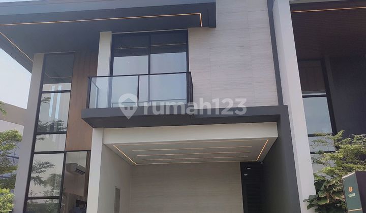 Rumah 3 Lantai Dgn Private Lift Di Shilla Sawangan, Depok Rumah 3 Lantai Dgn Private Lift Di Shilla Sawangan, Depok