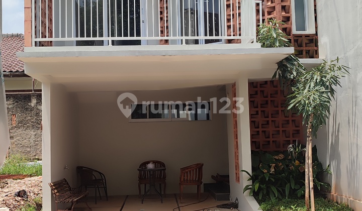 Rumah 2 Lantai 1,4m-an Dkt Tol Dlm Cluster Di Jagakarsa, Jaksel