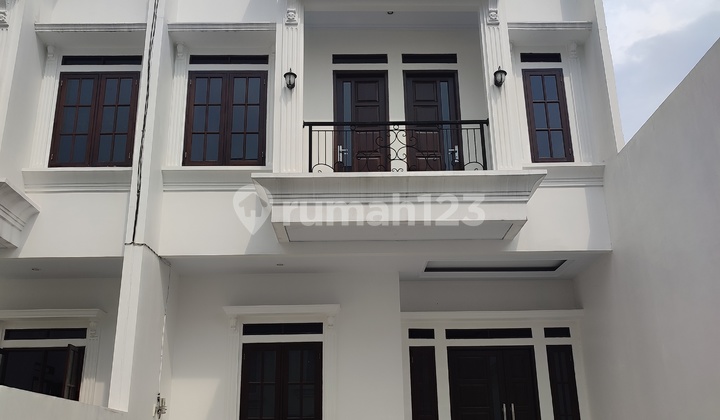 Rumah Siap Huni 2 Lantai Dlm Cluster di Cilandak,Jaksel