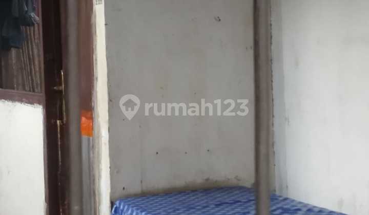 6-Door Rented House Fully Occupied for Quick Sale in Semper Barat, Cilincing, North Jakarta 2
