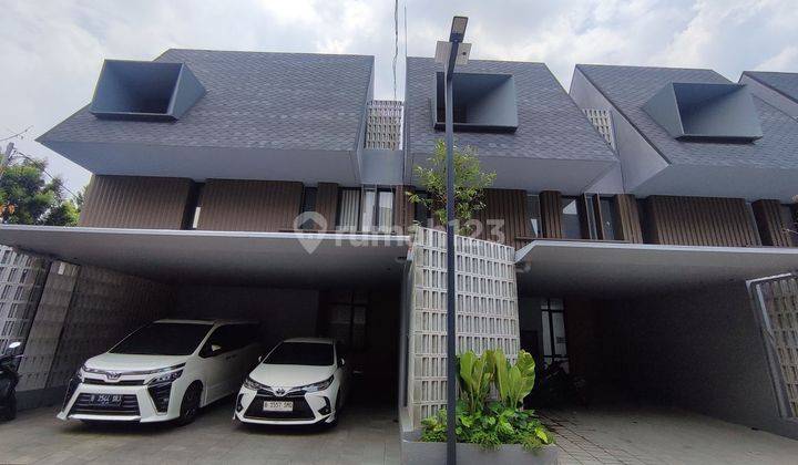 Rumah Minimalis 3 Lantai Dgn Rooftop Dlm Cluster Di Pondok Labu 1