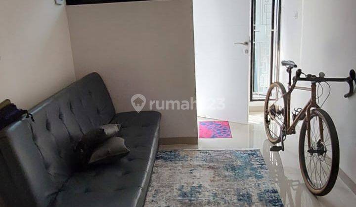 Rumah 2 Lantai Nempel Gajah Mada Di Taman Sari, Jakarta Barat  2