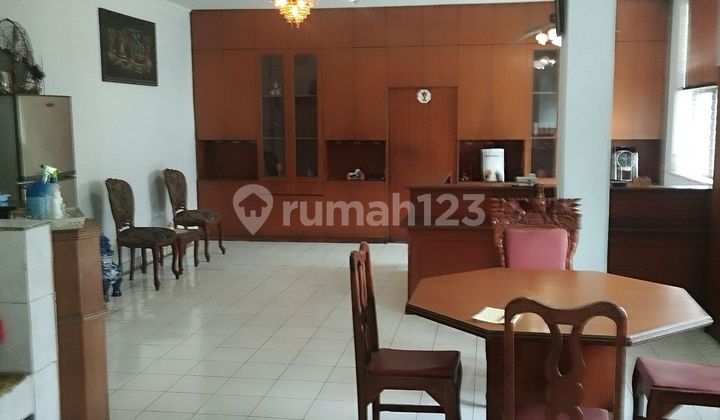 Cheap Shop House for Sale by the Roadside in Tambora, West Jakarta 2