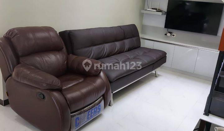 Hunian Bagus Furnished Hook Villa Permata Hijau 3