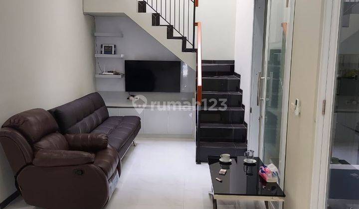 Hunian Bagus Furnished Hook Villa Permata Hijau 9