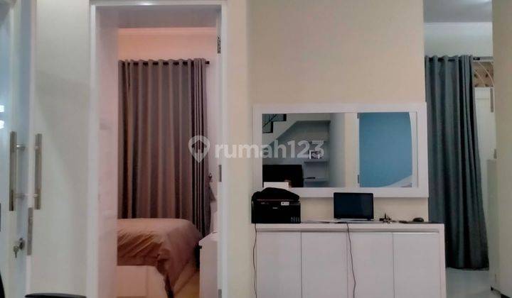 Hunian Bagus Furnished Hook Villa Permata Hijau 20