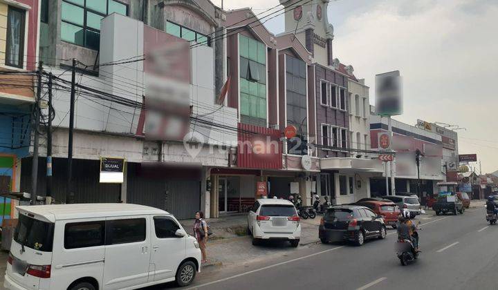 Ruko 3,5 Lantai Jalan Ahmad Yani Depan Ccm 1