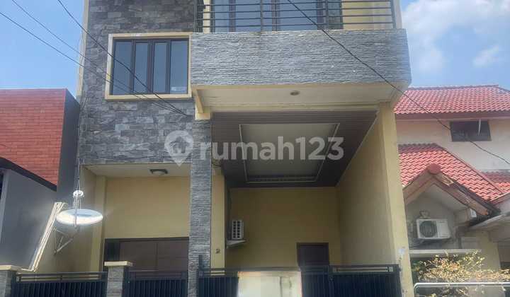 Dijual Rumah 2 Lantai Siap Huni di Harapan Indah Bekasi Barat