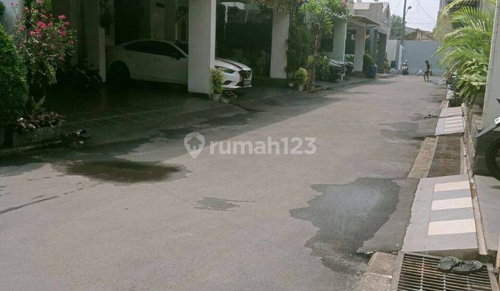 Rumah 2 Lantai dekat ke jalan raya hankam di Jatiwarna,pondok melati,bekasi. 2