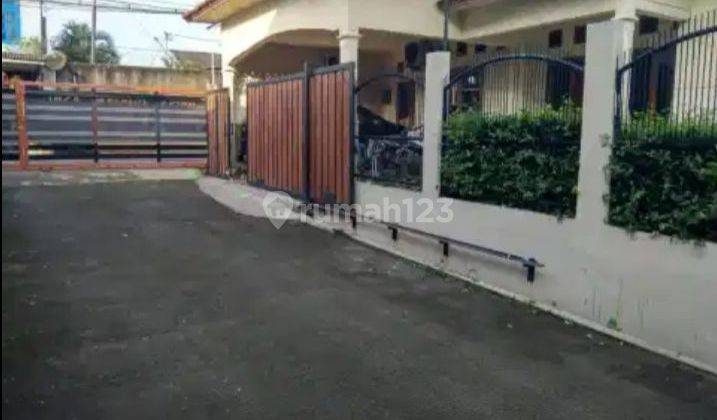 Rumah tanah luas 182 m2 akses 2 mobil di Jatimakmur,pondok gede,bekasi kota. 2