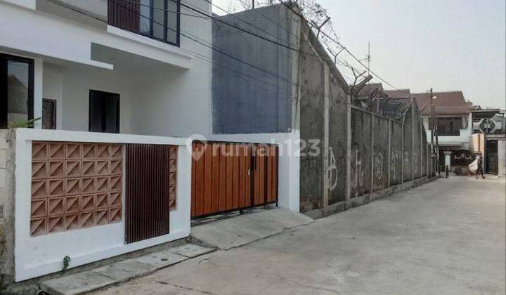 Rumah Baru 2 Lantai Dalam Komplek Di Jatiwaringin,pondok Gede,bekasi 1