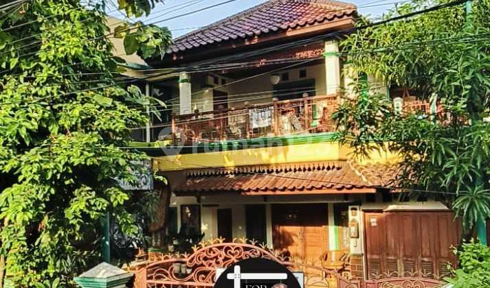 Dijual Rumah Luas Dan Strategies Di Makasar, Jakarta Timur