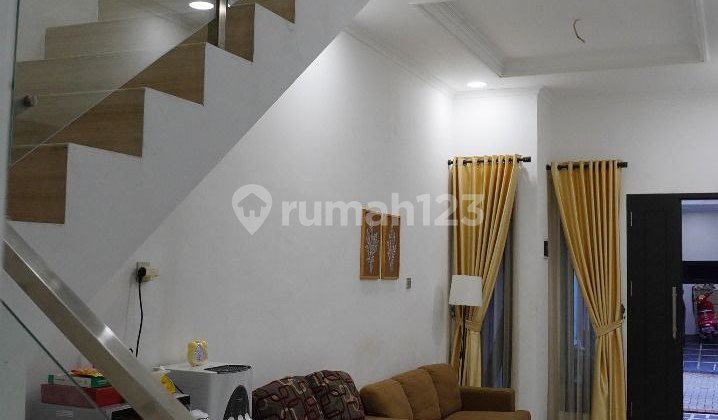 Dijual Cluster 2 Lantai Terawat Akses 2 Mobil Di Jatiwaringin, Pondok Gede Dijual Cluster 2 Lantai Terawat Akses 2 Mobil Di Jatiwaringin, Pondok Gede