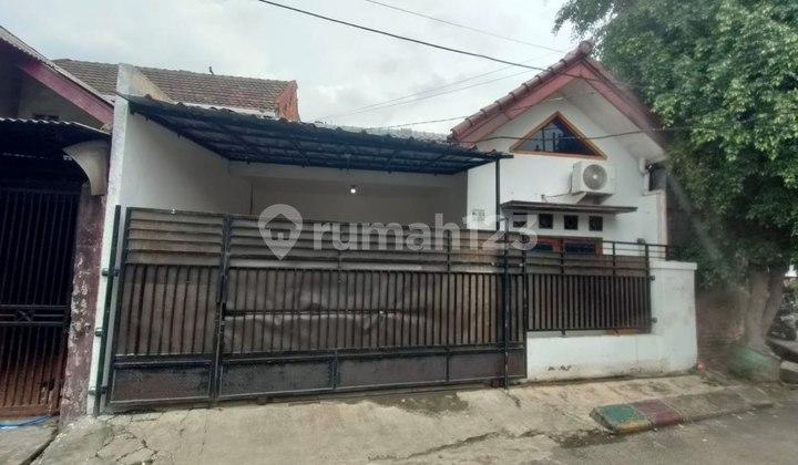 Rumah Strategies Akses Hidup Bisa Untuk Usaha Di Klender, Duren Sawit, Jakarta Timur.