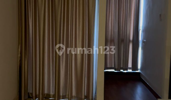 2 Bedroom Apartment In Central Jakarta With Good City View. Near Mrt And Restaurant.