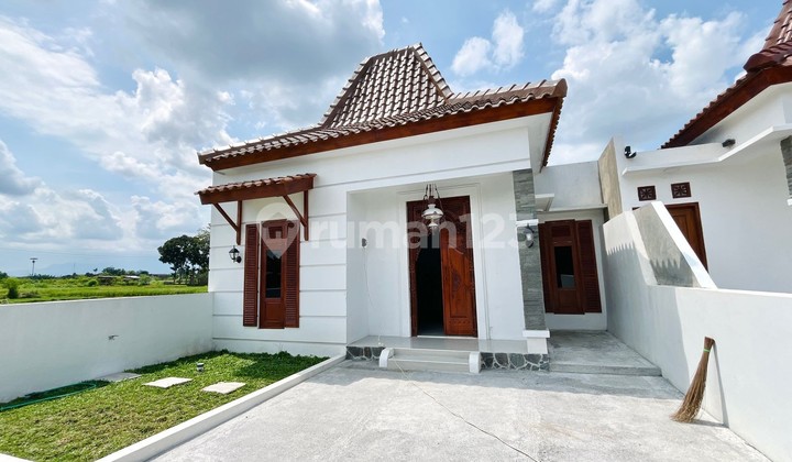 Modern Semi Joglo House, Rice Field View in East Sleman 2