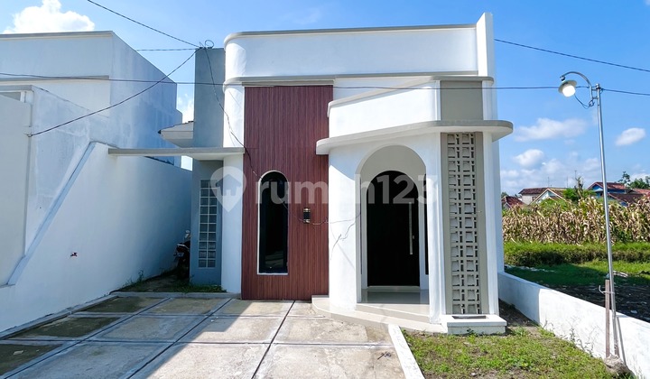 Premium East Sleman Location, Priced at Only 200 Million Per Unit. 2