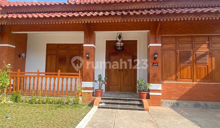 Omah Joglo Asri Dekat Jogja Kota, Cuma 500 Jutaan SHM PBG!