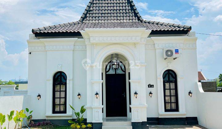 Luas 100 M2, Rumah Premium Ala Amerika Klasik di Jogja Timur 2