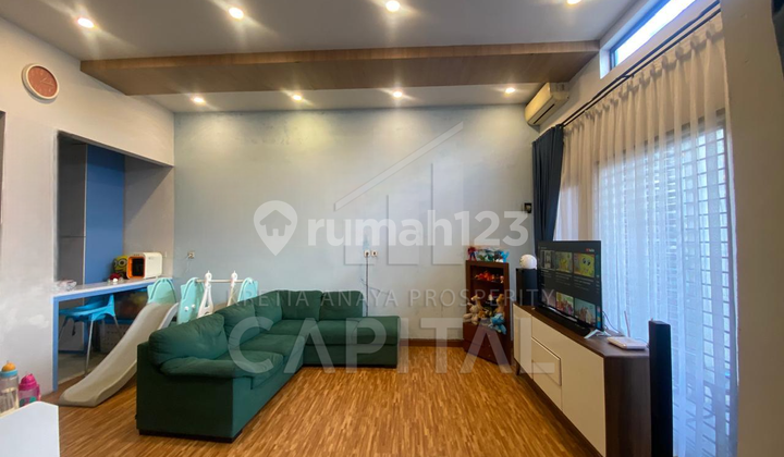 Rumah Cantik 2 Lantai di Perumahan Orange Cibiru