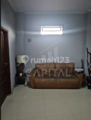 Rumah bisa Untukpat Usaha 2 Lantai di Babakan Tarogong 2