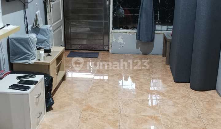 Rumah Luas Bebas Banjir 