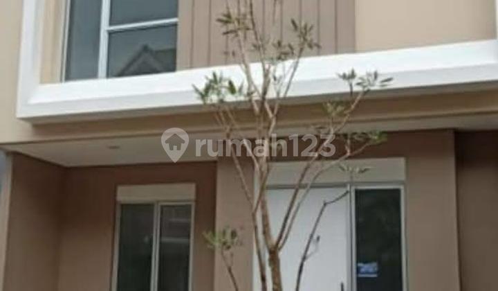 Compact House in Gadingserpong Compact House in Gadingserpong