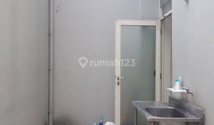 Disewakan Ruko 3 Lantai di Jalan Utama Alam Sutera Tangerang 2