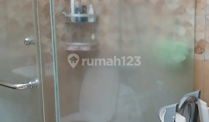 For Sale: 500 sqm land near Graha Raya Bintaro, move-in ready. 2