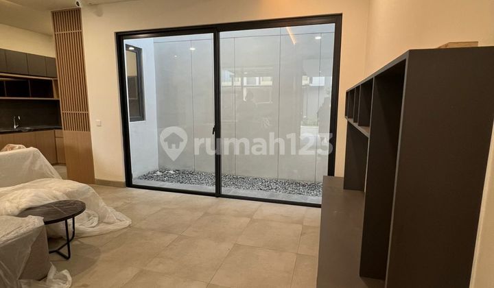 Disewakan Rumah Baru Furnished di Tanakayu BSD Tangerang