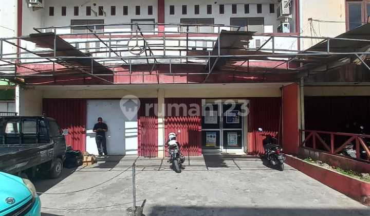 Selling 2 Adjacent Shop Houses on Jl Pasar Kelapa Dua, South Jayapura Selling 2 Adjacent Shop Houses on Jl Pasar Kelapa Dua, South Jayapura
