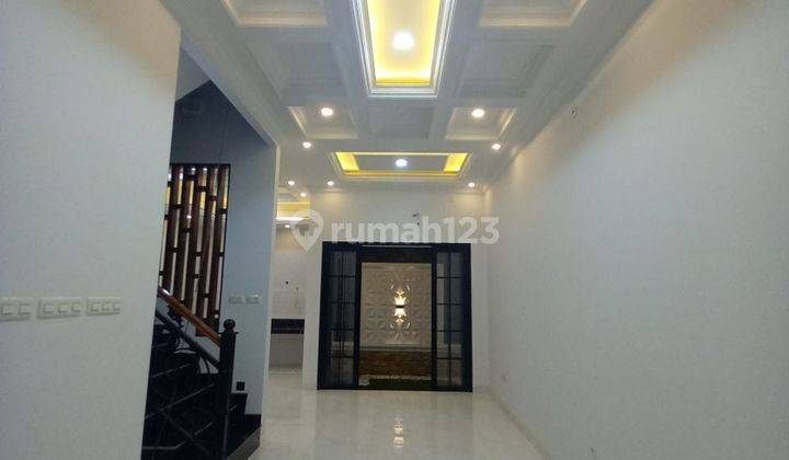 Dijual Rumah mewah 2 Lantai SHM Baru 2