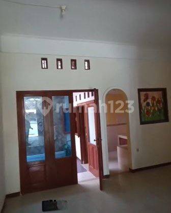 Rumah 2 Lantai Dalam Komplek 100 Meter Ke jalan Amir Machmud  2
