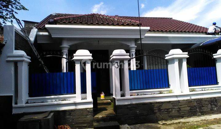 Rumah Terawat Pusat Kota Sayap Burangrang Bandung  2