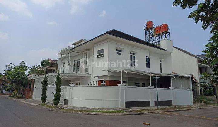 Rumah Lux Dalam Cluster Singgasana Pradana Mekar Wangi 1