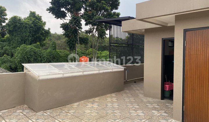  Rumah Siap Huni 3 Lantai Ada Rooftop Dalam Cluster dekat Exit Toll Kopo  2