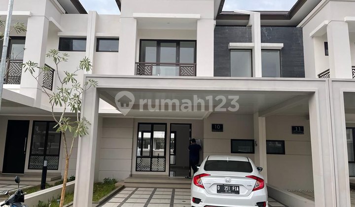Two-Story Fully Furnished House Ready to Occupy Near Club House Podomoro Park Bandung 2