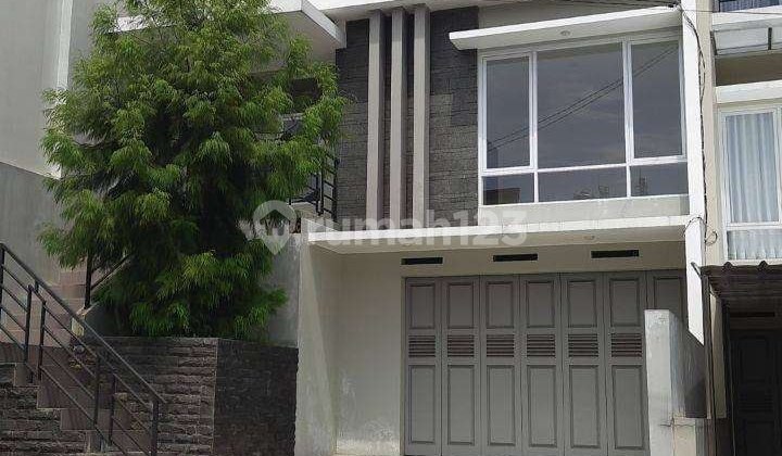 Rumah Baru 3 Lantai Budi Sari One Gate Sistem Setiabudi Bandung Rumah Baru 3 Lantai Budi Sari One Gate Sistem Setiabudi Bandung