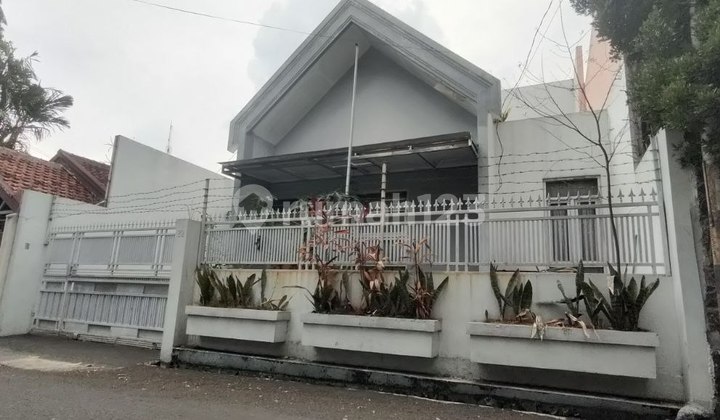 Rumah 2 Lantai Siap Huni Sukaluyu Cikutra Dekat Gedung Sate Bandung Rumah 2 Lantai Siap Huni Sukaluyu Cikutra Dekat Gedung Sate Bandung