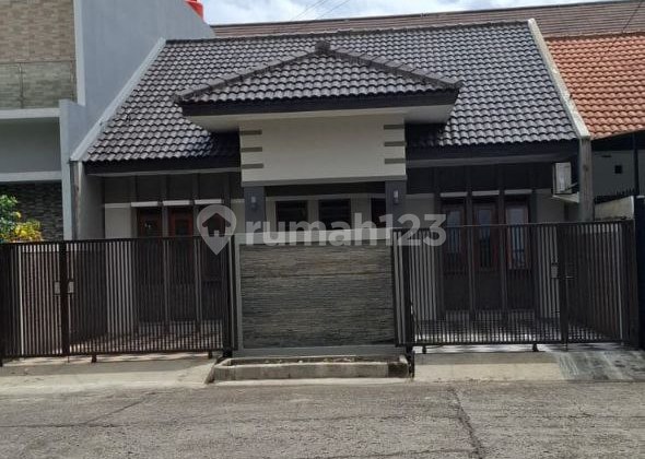 Rumah Baru Siap Huni Taman Holis Indah dekat BPK Penabur  2