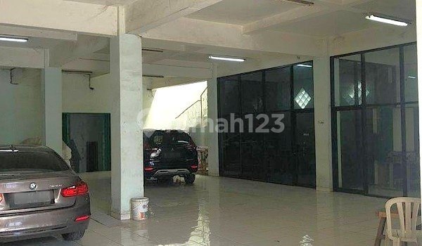 Old House Land Calculation Side of Main Road Pajajaran Near Husein Airport 2