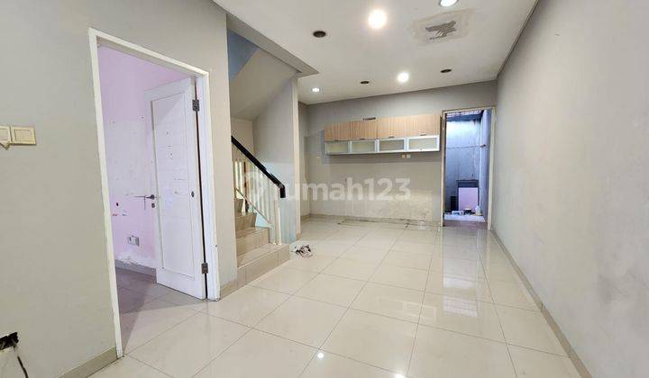 Sewa Rumah Golf Lake Residence Rumah Cengkareng  1