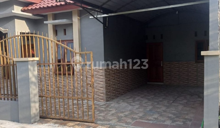 Disewakan Murah Rumah Daerah Banyuanyar  2