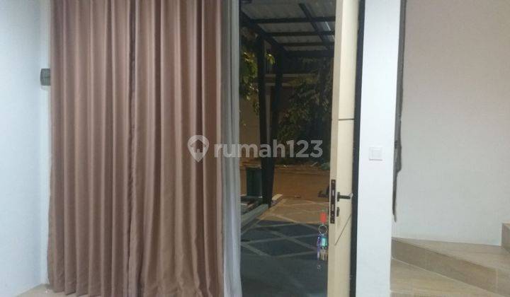 Disewakan Rumah Siap Pakai C12p66 Karawaci Barat Tangerang 1