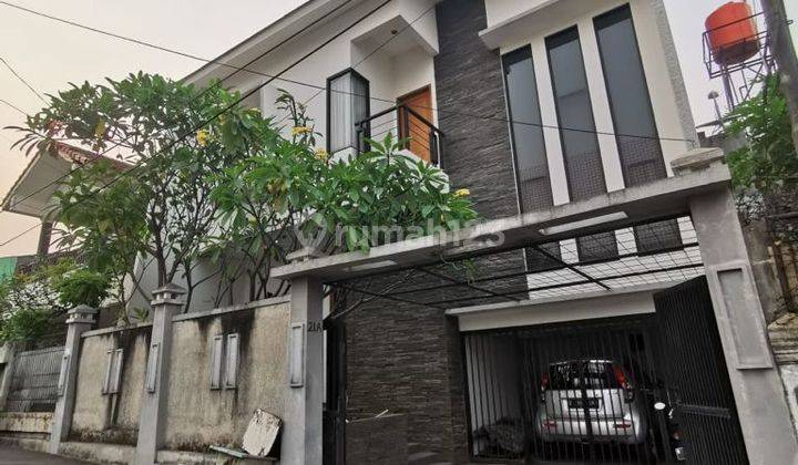 Dijual Rumah Artis Strategis Harga Realistis Kebayoran Lama Jakarta Selatan 2