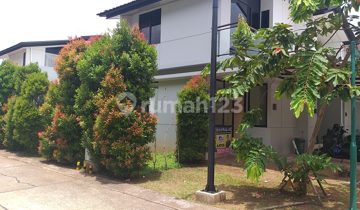 For Rent. Corner House C26p1 Ready to Live In, Green West Karawaci Tangerang. 2
