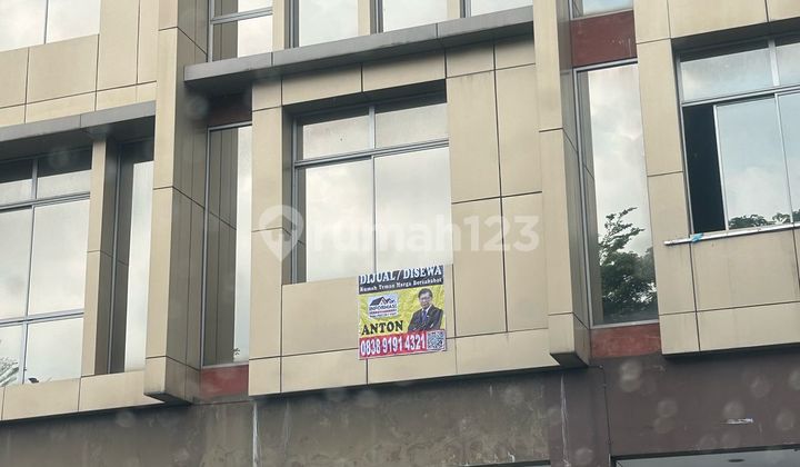 For Rent: Strategic Main Road Row of Shops Ready for Business For Rent: Strategic Main Road Row of Shops Ready for Business