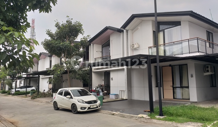 Disewakan Rumah Hoek Siap Huni Renovasi Semi C22p17 Karawaci Barat Tangerang