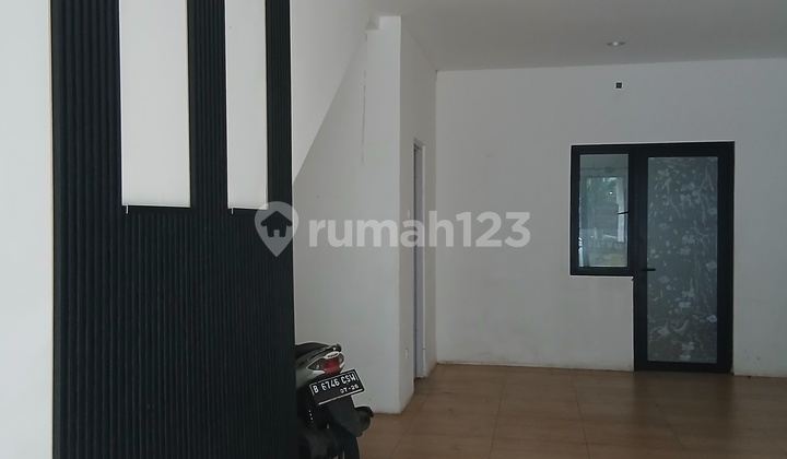 Disewakan Ruko Lantai Dasar 07 ******** Tangerang Disewakan Ruko Lantai Dasar 07 ******** Tangerang