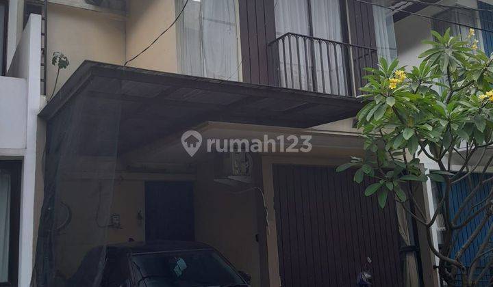 Rumah  rapi  siap huni,lingkungan nyaman di sekitar Bintaro 1